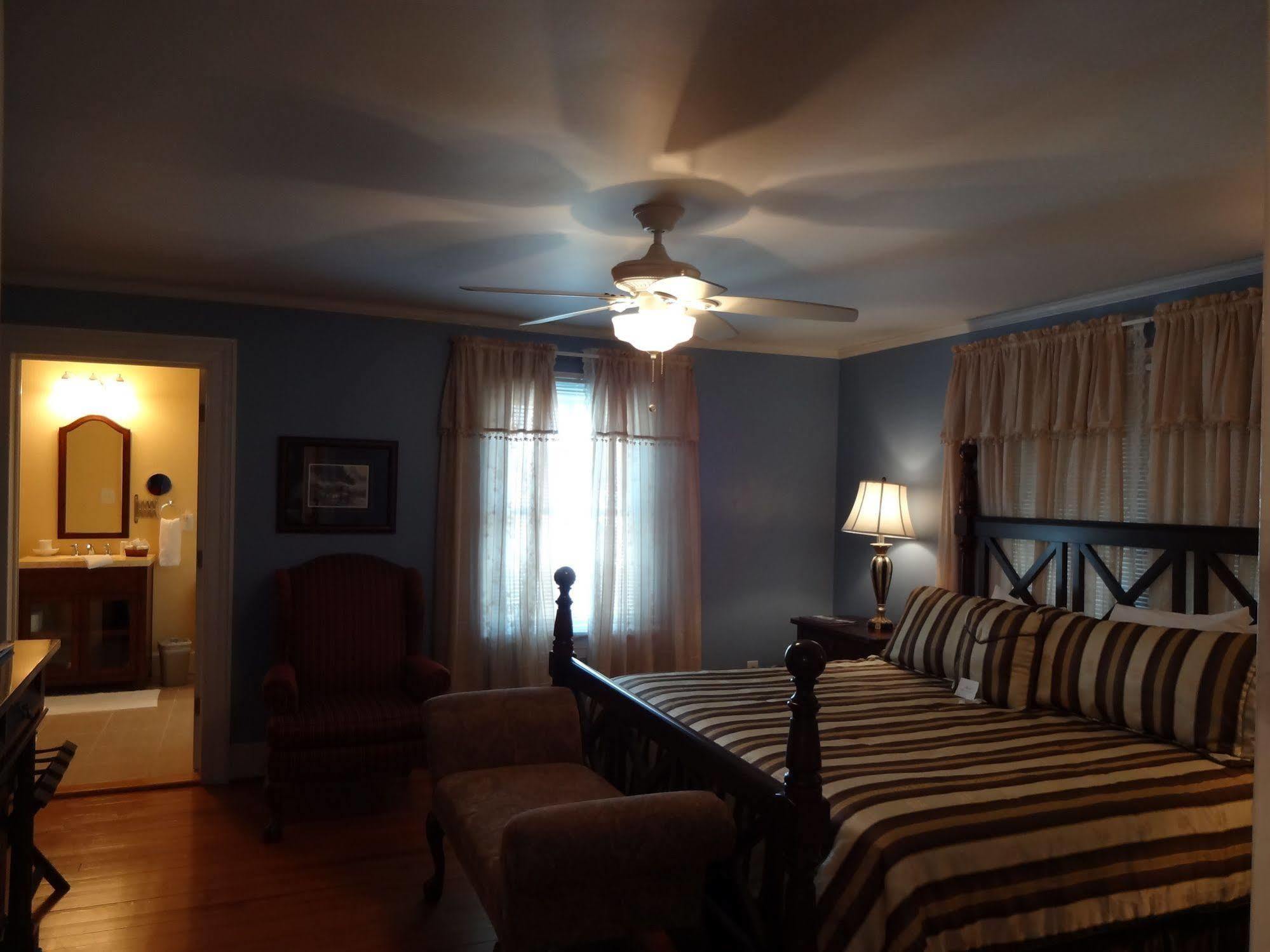 Kilmarnock Inn Bagian luar foto